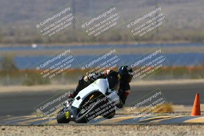 media/Apr-10-2022-SoCal Trackdays (Sun) [[f104b12566]]/Turn 14 (10am)/